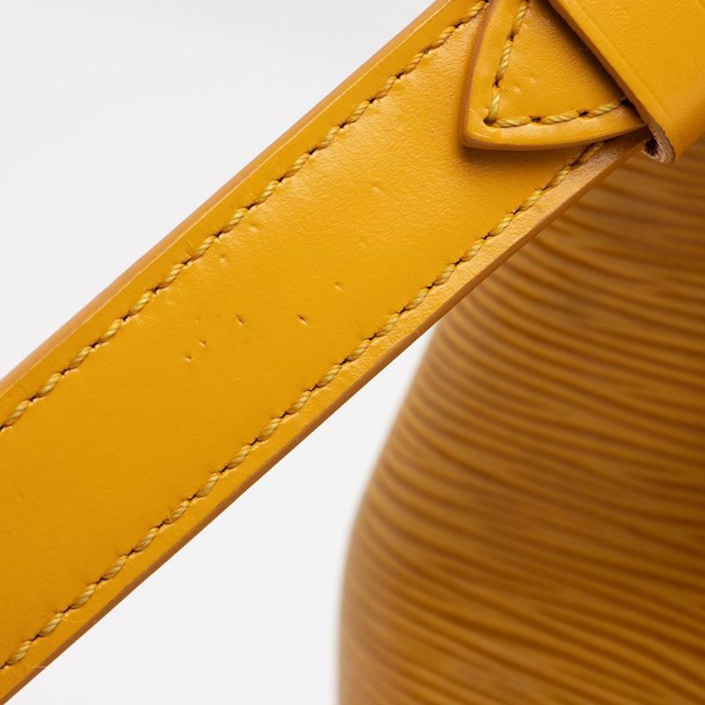 Louis Vuitton Vintage Epi Leather Noe Shoulder Bag - Picture 10 of 15